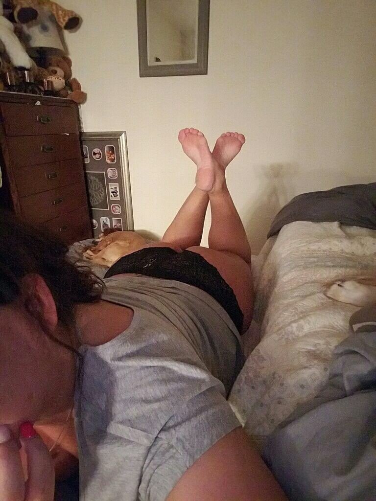 Courtney The Tight-Bodied Verizon Slut #ZJ4wYisT